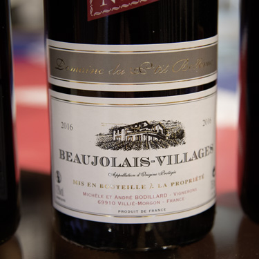 bouteille_2 Article sur le beaujolais nouveau avec Frédéric Blanc, La Cave d'or à Lyon